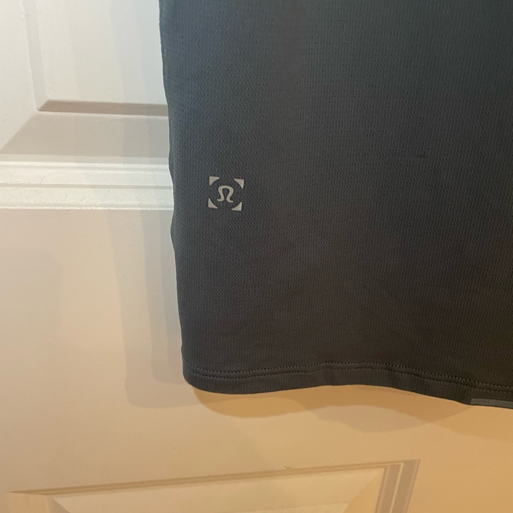 Lululemon Set of Two Blue T-Shirts Men’s XL - Picture 6 of 13